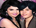 Maquilla a Selena y Justin